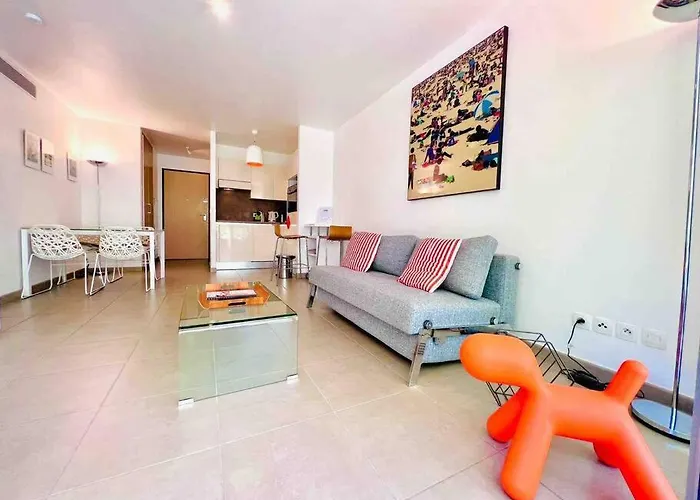 Le White Pearl : 4 Prs, Parking, Clim Antibes