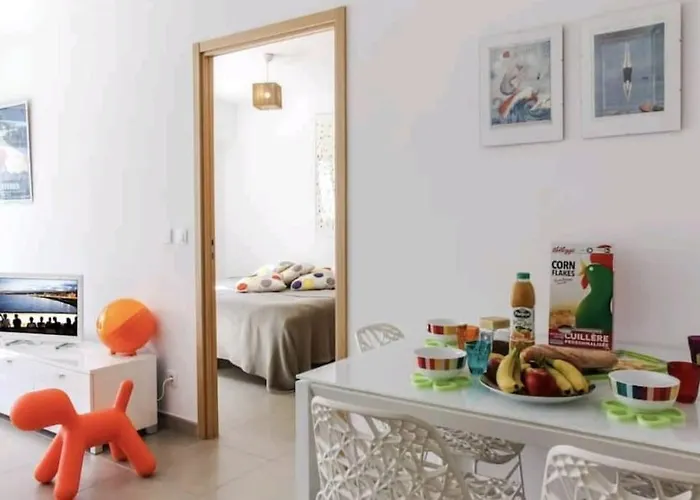 Διαμέρισμα Le White Pearl : 4 Prs, Parking, Clim *