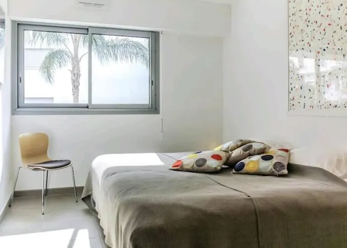 Le White Pearl : 4 Prs, Parking, Clim Daire *