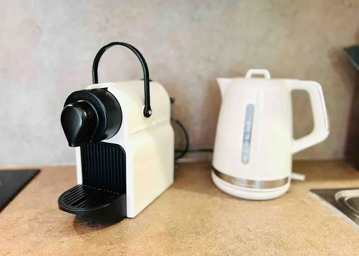 Διαμέρισμα Le White Pearl : 4 Prs, Parking, Clim