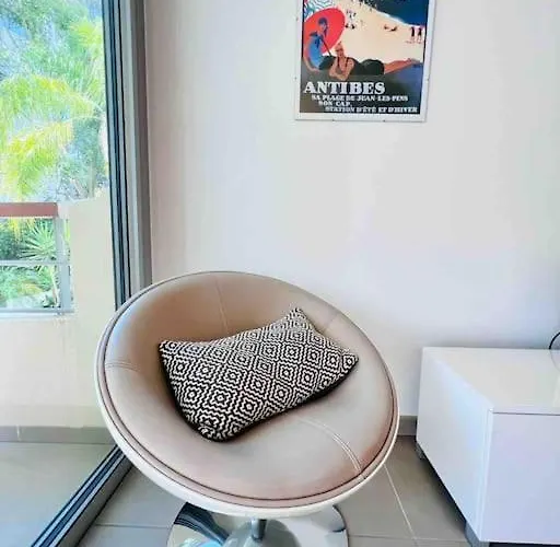 Διαμέρισμα Le White Pearl : 4 Prs, Parking, Clim *