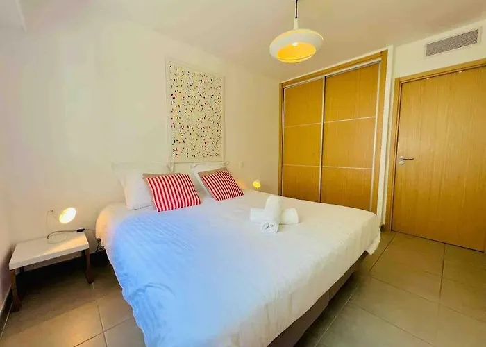 Le White Pearl : 4 Prs, Parking, Clim Antibes